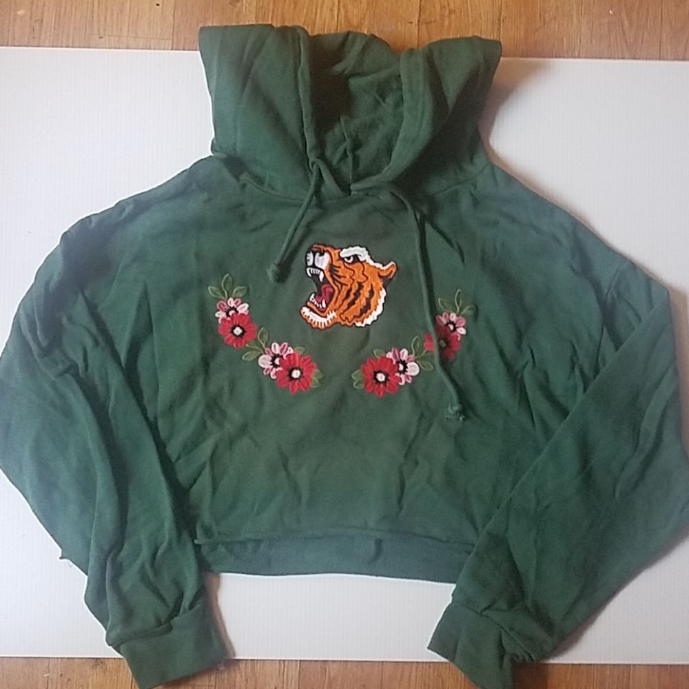 Cropped Tiger Hoodie
